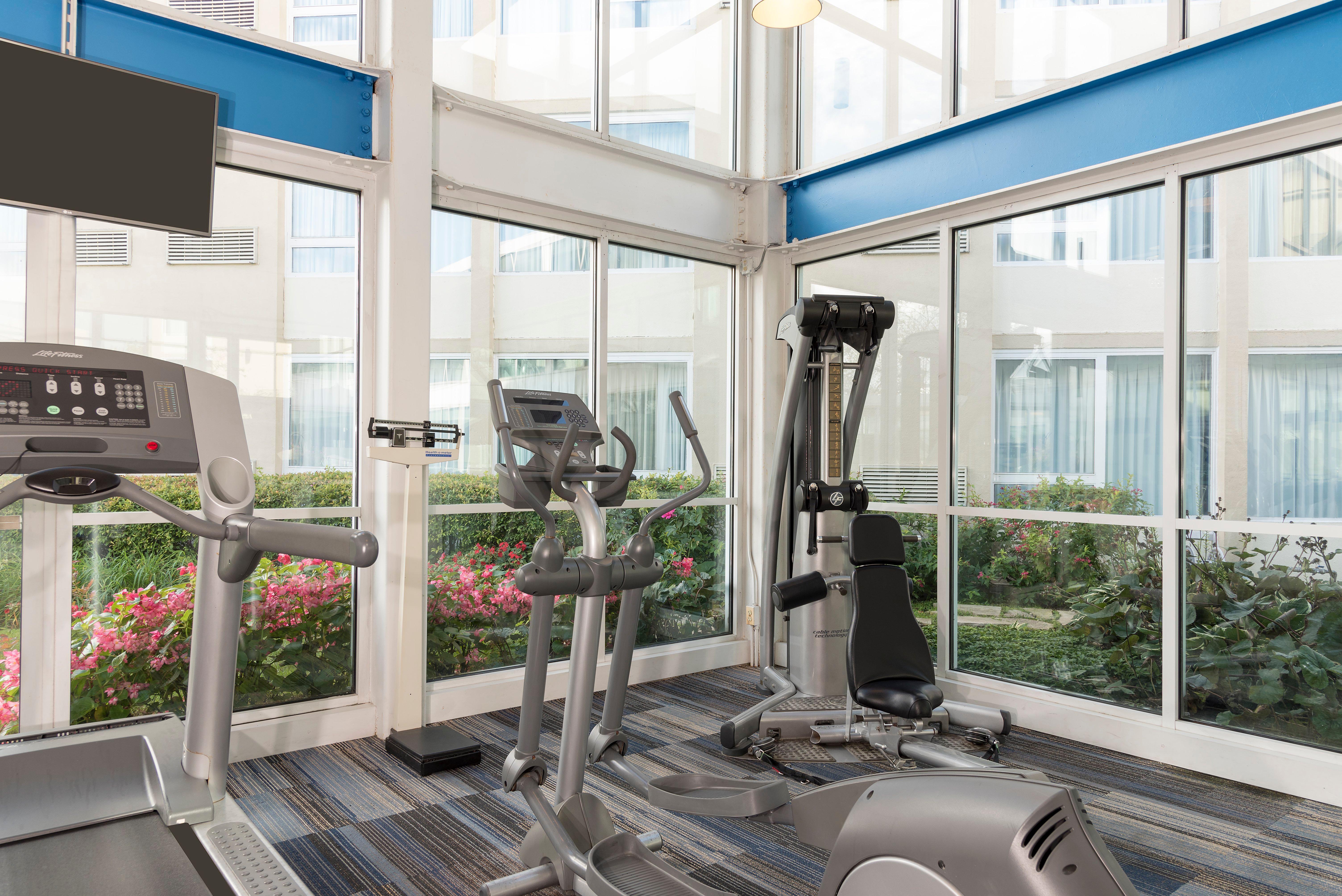 Hotel Holiday Chicago - Elk Grove, An Ihg